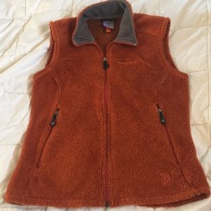 Patagonia MD- Women’s R2 vest